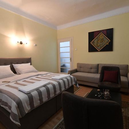 Apartment Nikola Белград Экстерьер фото