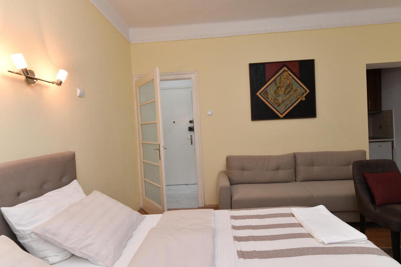 Apartment Nikola Белград Экстерьер фото